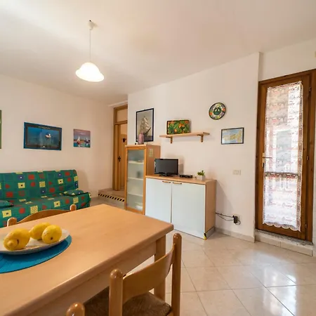 Montecristo Apartment *